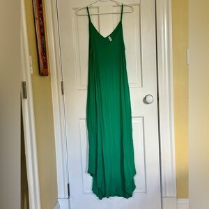 NWOT Zenana Outfitters Green Spaghetti-Strap Crinkle Maxi Dress - size XL